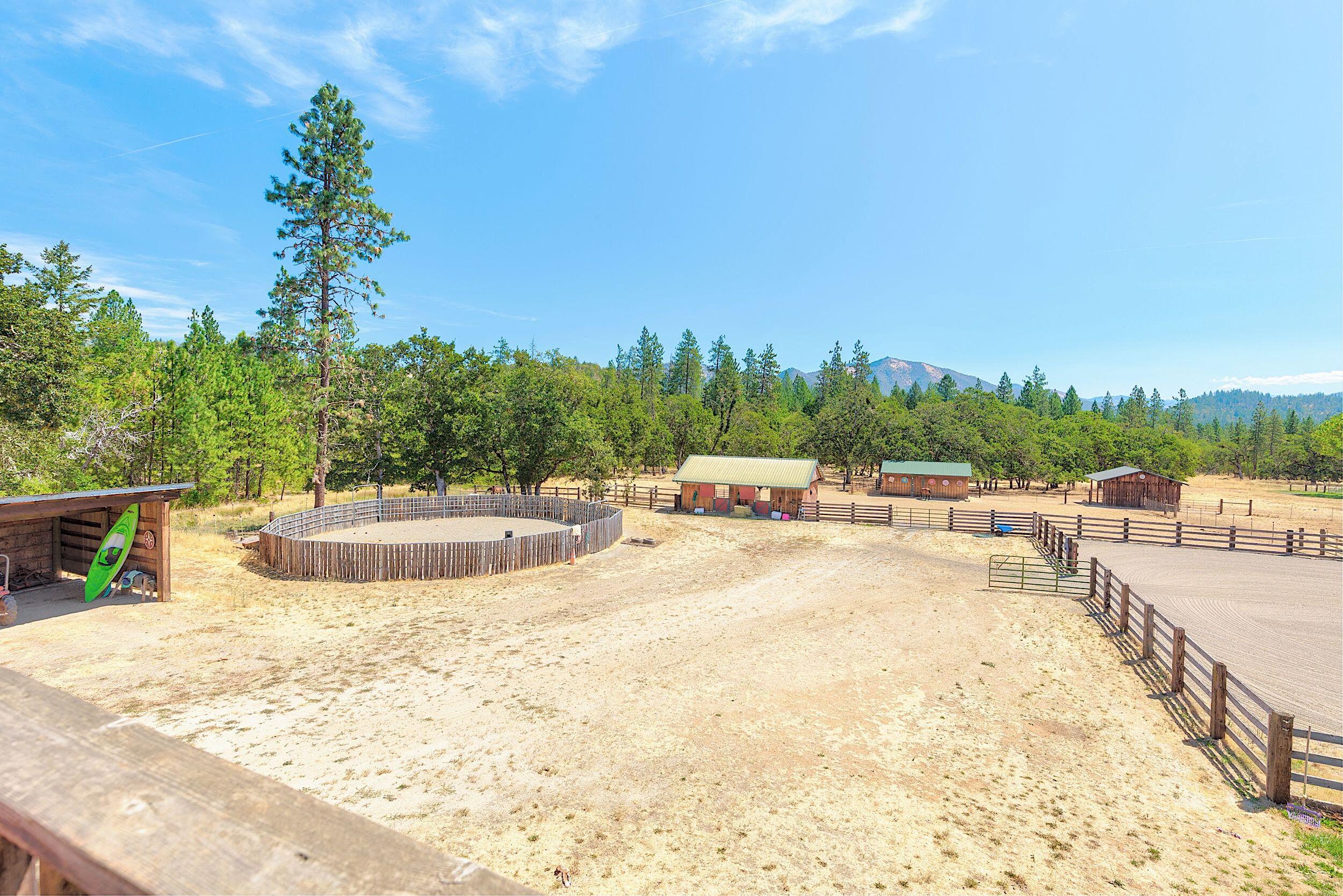 13615 Water Gap Road Williams, OR 97544 - Photo 48 of 75 Gallery Image 48