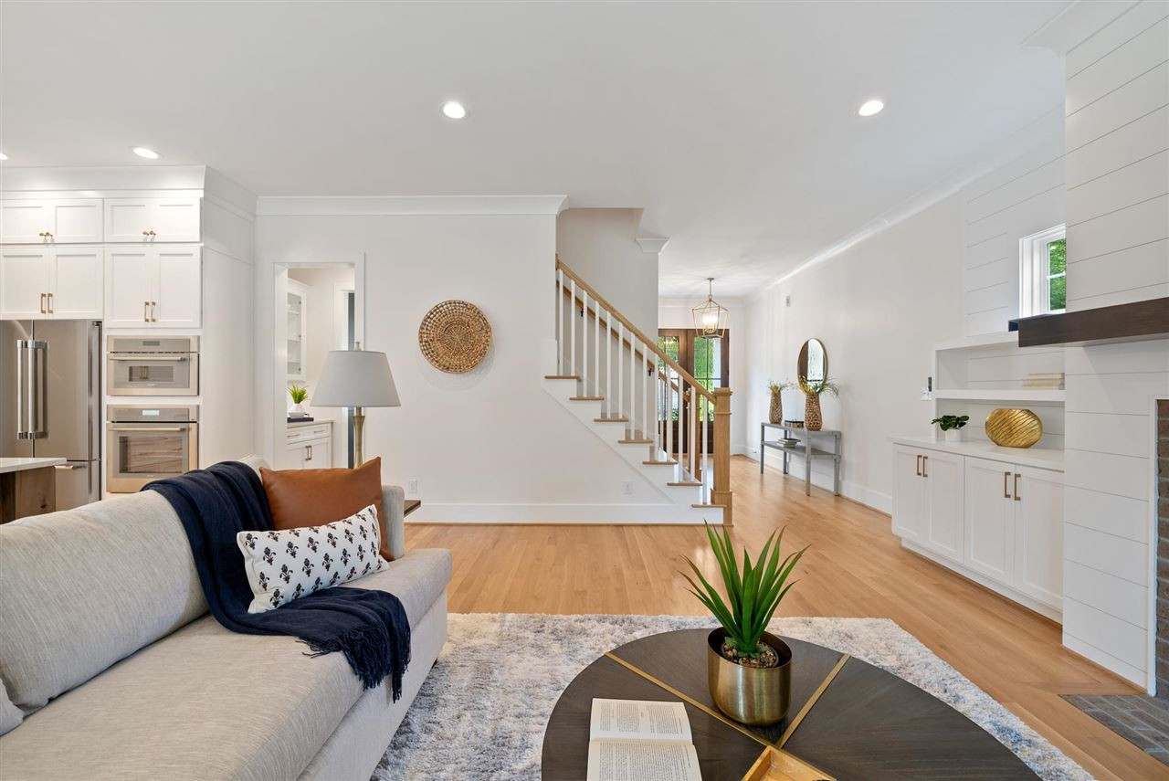 208 Compton Road Raleigh, NC 27609 - Photo 13 of 30 Photo 13