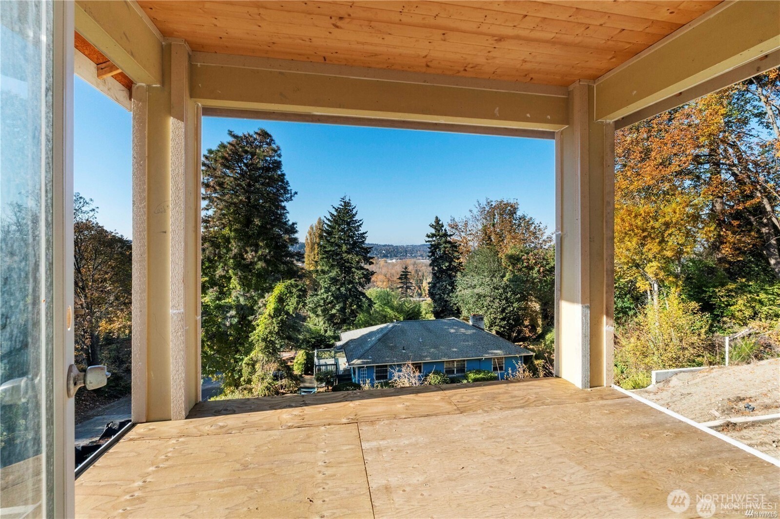 4910 South 111th Street Seattle, WA 98178 - Photo 13 of 18