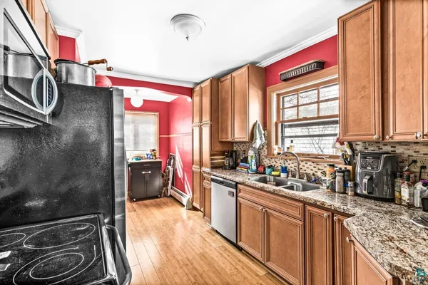 $318,900 | 15 Snelling Avenue, Duluth, MN 55812