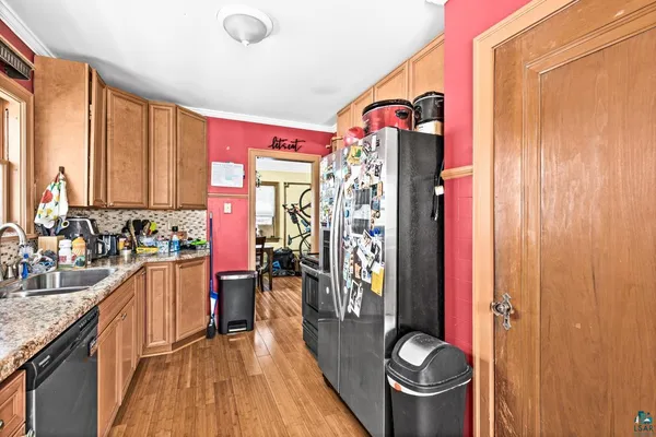 $318,900 | 15 Snelling Avenue, Duluth, MN 55812