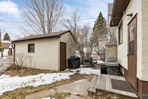 $318,900 | 15 Snelling Avenue, Duluth, MN 55812