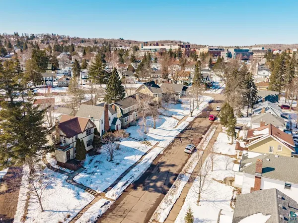 $318,900 | 15 Snelling Avenue, Duluth, MN 55812