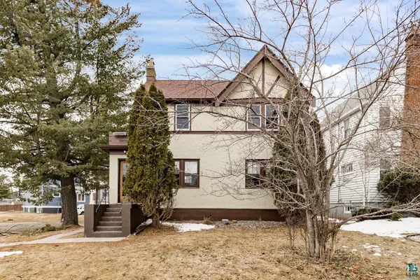 $318,900 | 15 Snelling Avenue, Duluth, MN 55812