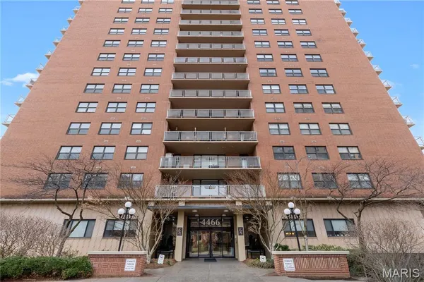 $167,500 | 4466 West Pine Boulevard, Unit 6G, St. Louis, MO 63108