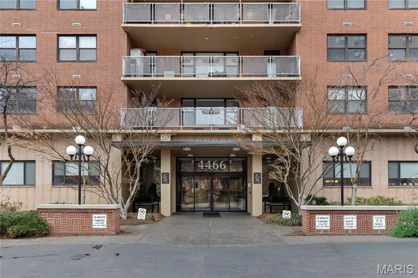 $167,500 | 4466 West Pine Boulevard, Unit 6G, St. Louis, MO 63108