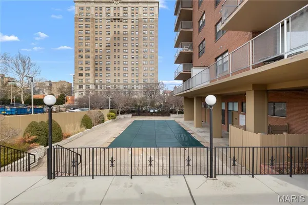 $167,500 | 4466 West Pine Boulevard, Unit 6G, St. Louis, MO 63108