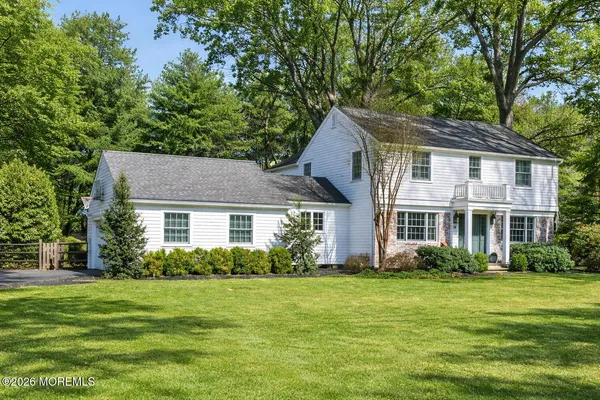 $1,599,999 | 19 Laurelwood Drive, Little Silver, NJ 07739