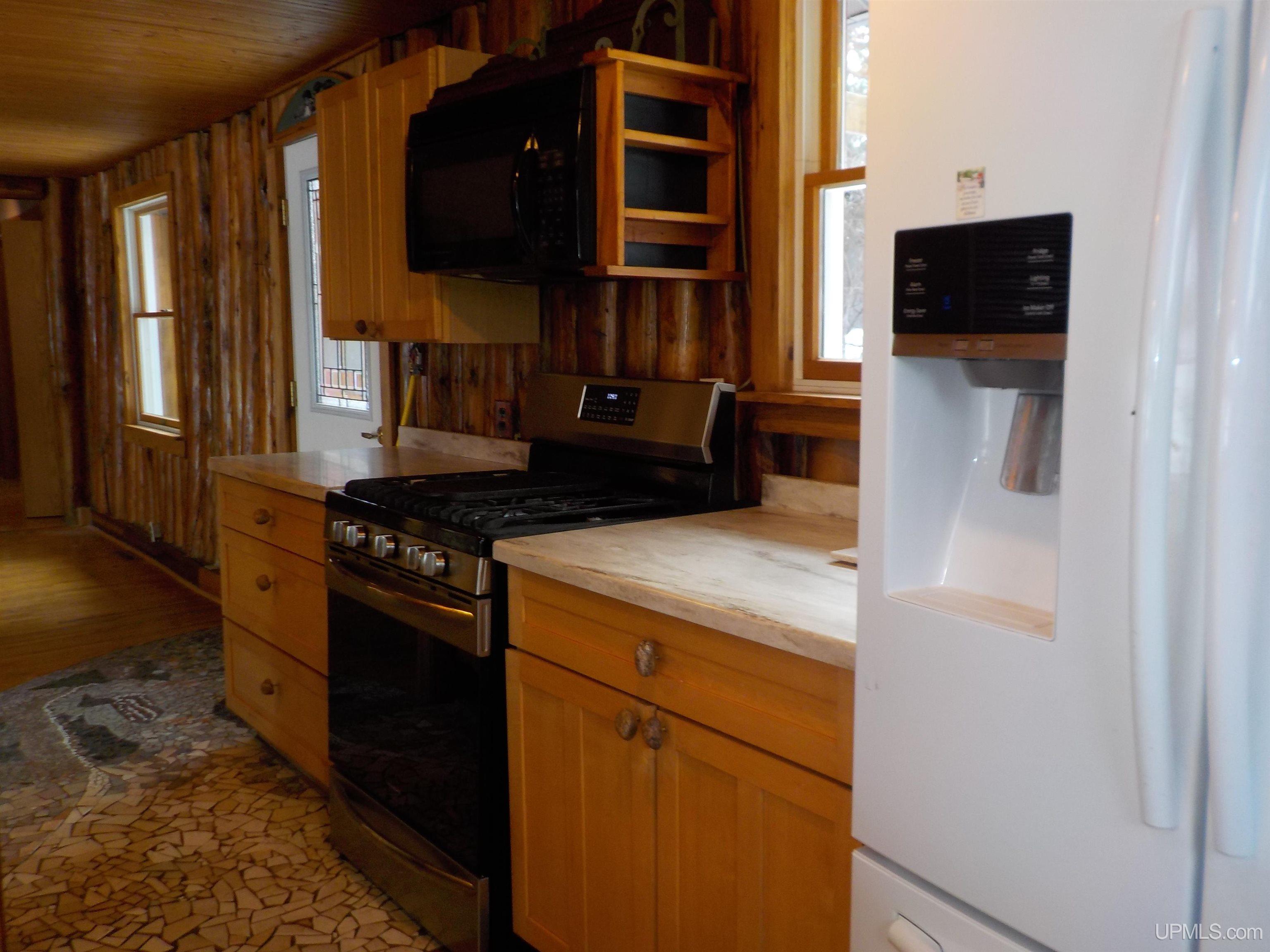 159 South Shore Road Crystal Falls, MI 49920 - Photo 14 of 78