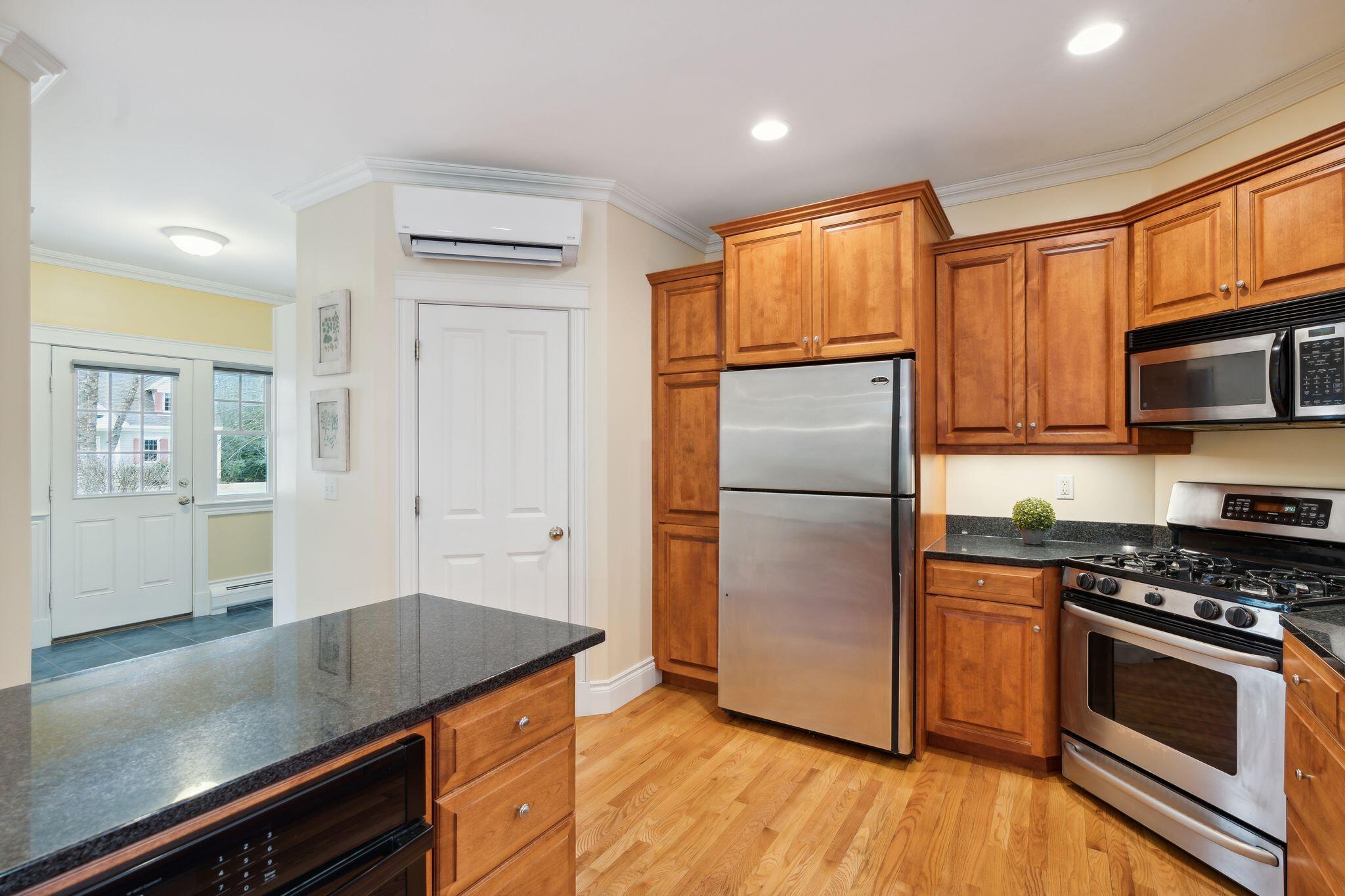 25 Cross Hill Road Cape Elizabeth, ME 04107 - Photo 9 of 54 36_DSC05973