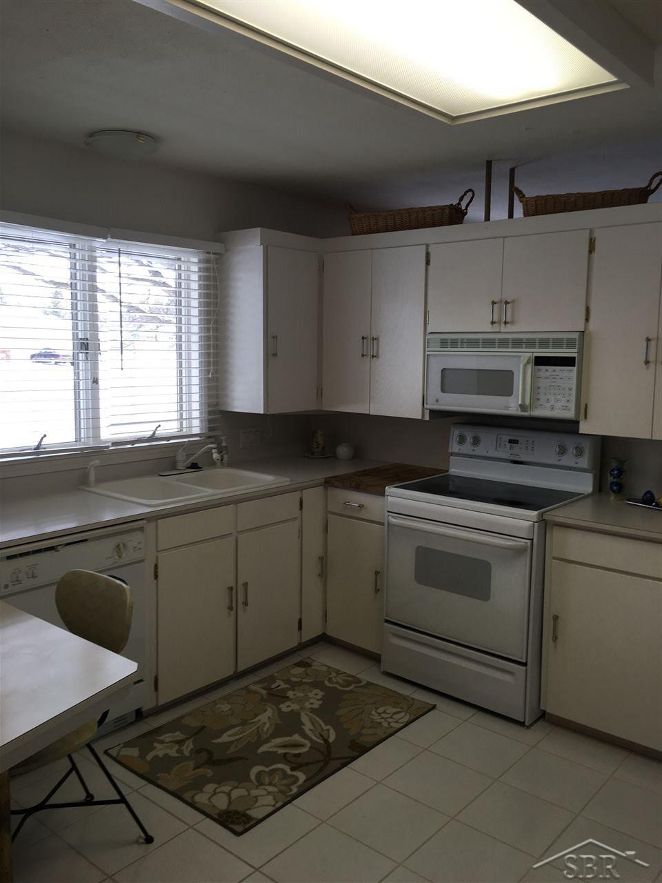 2091 South Reese Road Reese, MI 48757 - Photo 8 of 42 31279820-7.JPG