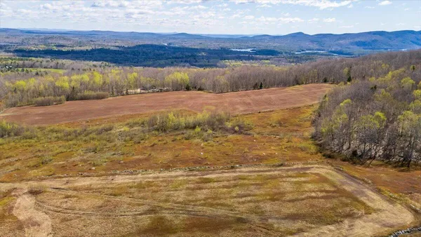 $579,000 | 22 Map Road, Hope, ME 04847