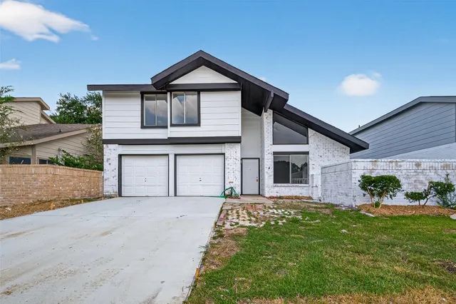 $2,100 | 12623 South Dairy Ashford Road, Houston, TX 77099