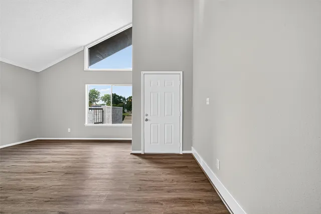 $2,100 | 12623 South Dairy Ashford Road, Houston, TX 77099