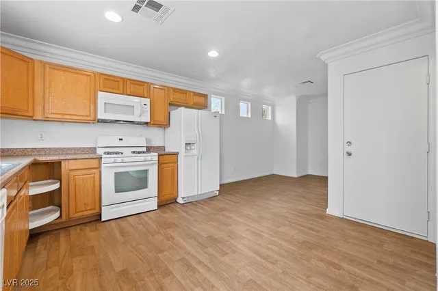 $1,490 | 4736 Arroyo Seco Drive, Las Vegas, NV 89115