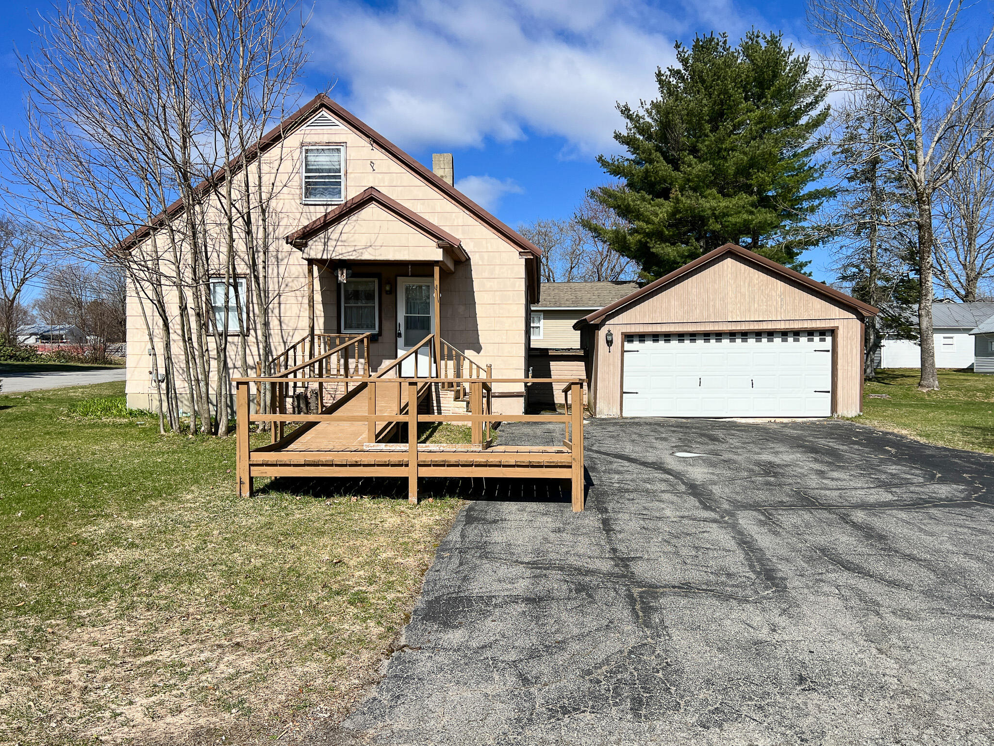 1 High Street East Millinocket, ME 04430 - Photo 1 of 21 1