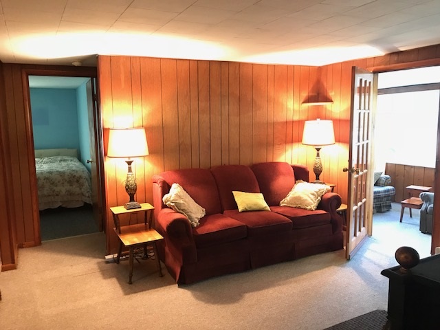 2860 Holiday Road Traverse City, MI 49686 - Photo 8 of 24 1847044-7.JPG