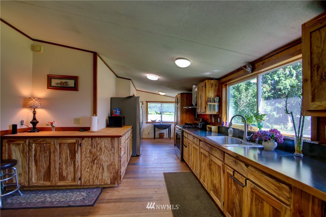 7972 Pipeline Road Sedro-Woolley, WA 98284 - Photo 14 of 38 Gallery Image 14
