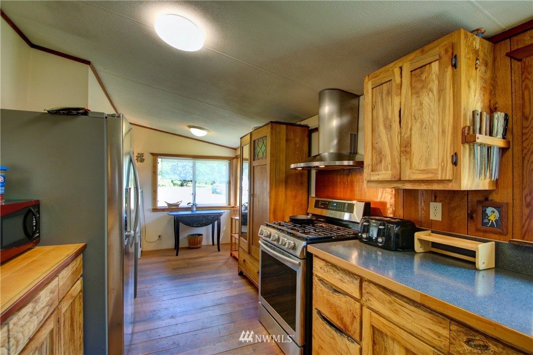 7972 Pipeline Road Sedro-Woolley, WA 98284 - Photo 16 of 38 Gallery Image 16