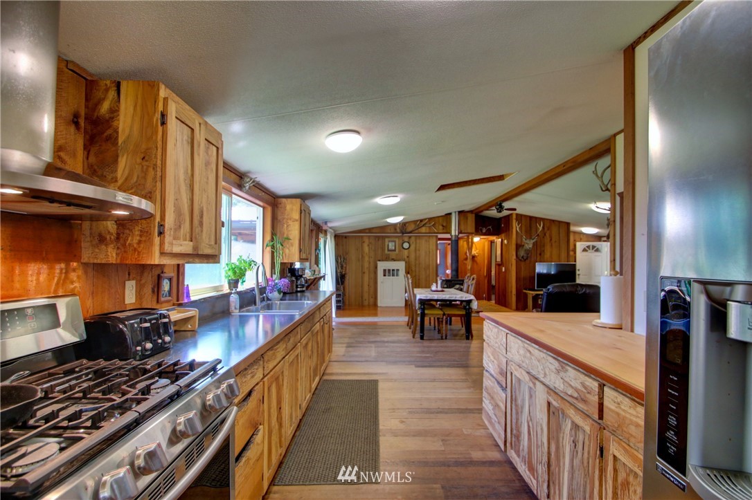7972 Pipeline Road Sedro-Woolley, WA 98284 - Photo 18 of 38 Gallery Image 18