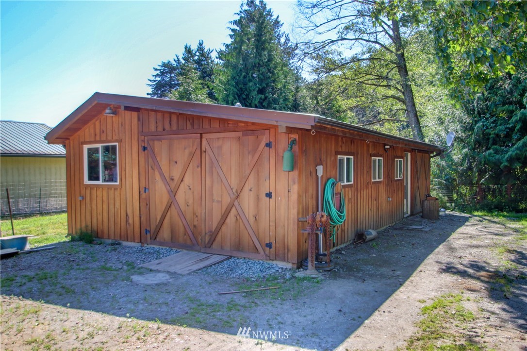 7972 Pipeline Road Sedro-Woolley, WA 98284 - Photo 37 of 38 Gallery Image 37
