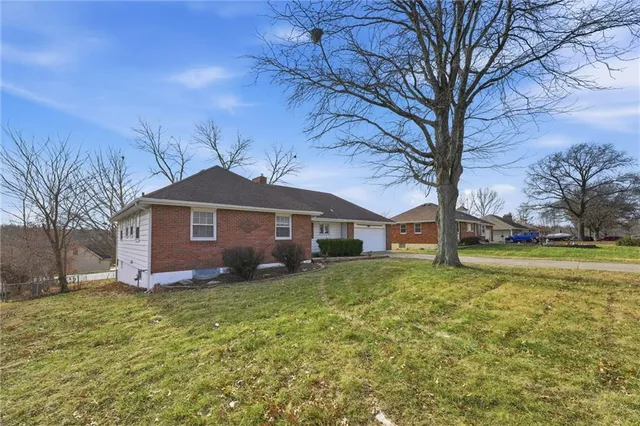 $295,000 | 9809 East 82nd Terrace, Raytown, MO 64138