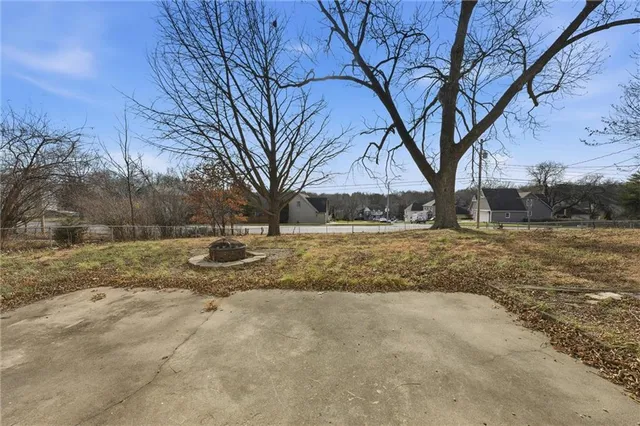 $295,000 | 9809 East 82nd Terrace, Raytown, MO 64138