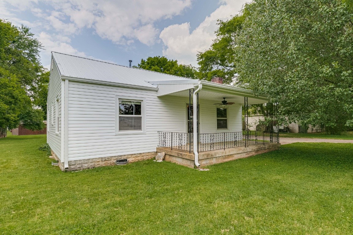 298 Franklin Road Lebanon, TN 37087 - Photo 2 of 34 a view of a house with a yard
