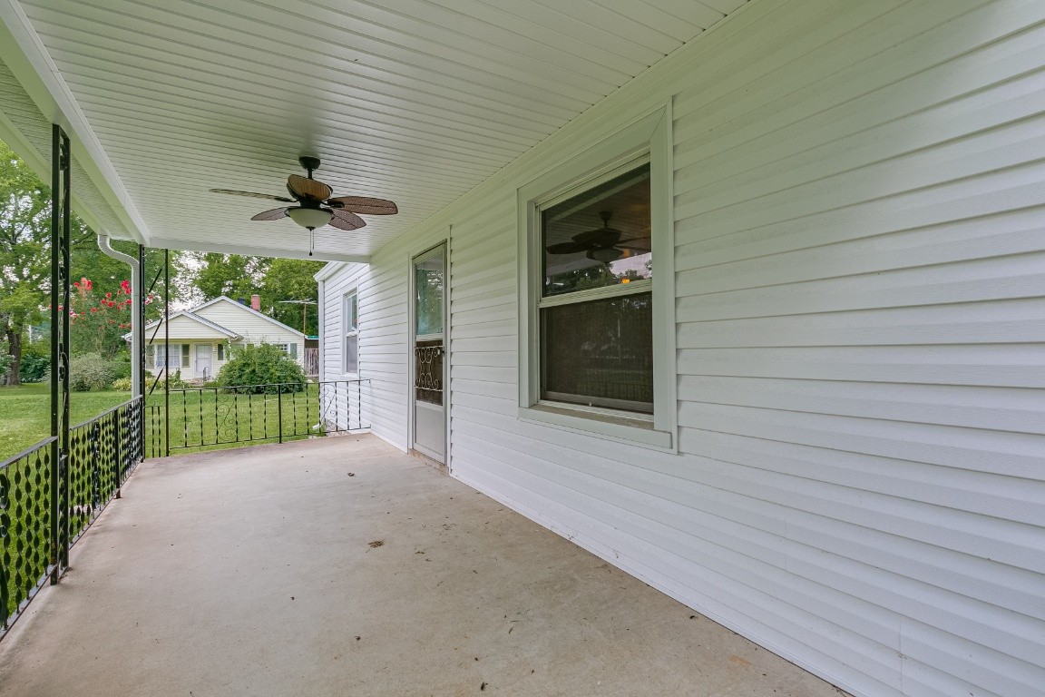 298 Franklin Road Lebanon, TN 37087 - Photo 5 of 34 a view of a livingroom with a patio and a yard