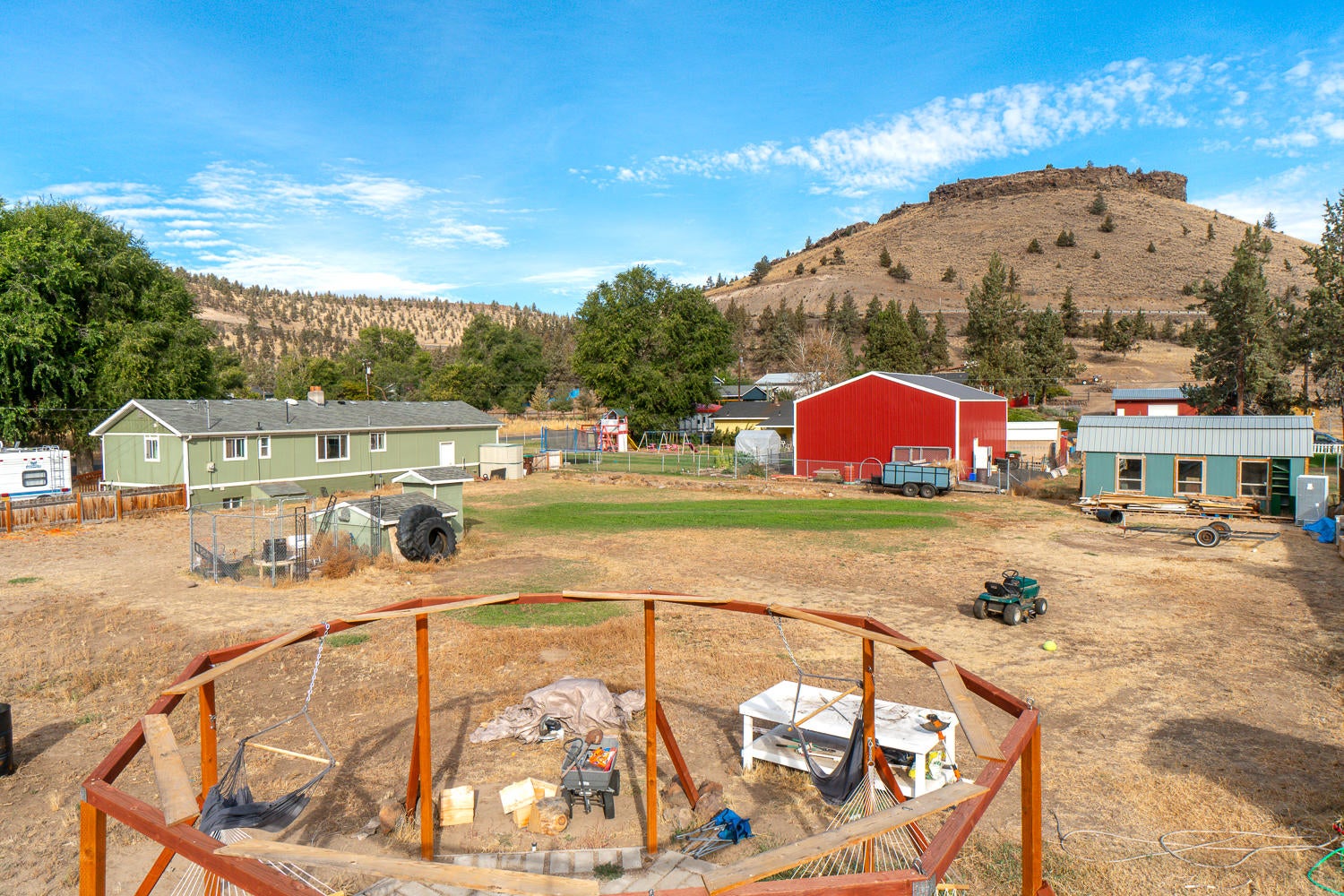 576 Southwest Crestview Road Prineville, OR 97754 - Photo 17 of 23 17