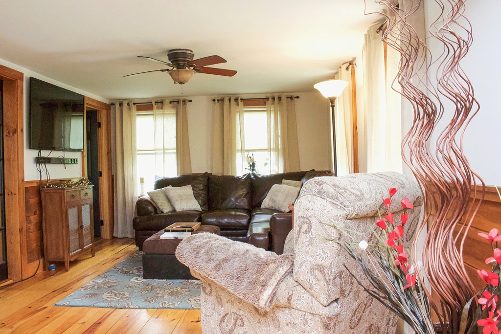 35 Downfall Road Newbury, MA 01922 - Photo 5 of 28 a living room with furniture and a window