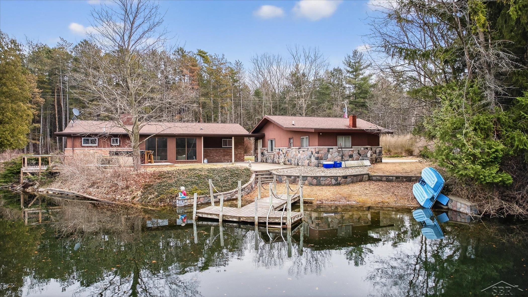 4403 North Raucholz Road Hemlock, MI 48626 - Photo 1 of 54