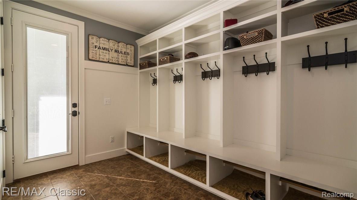 5893 Webster Church Road Dexter, MI 48130 - Photo 12 of 39 Custom Locker Room