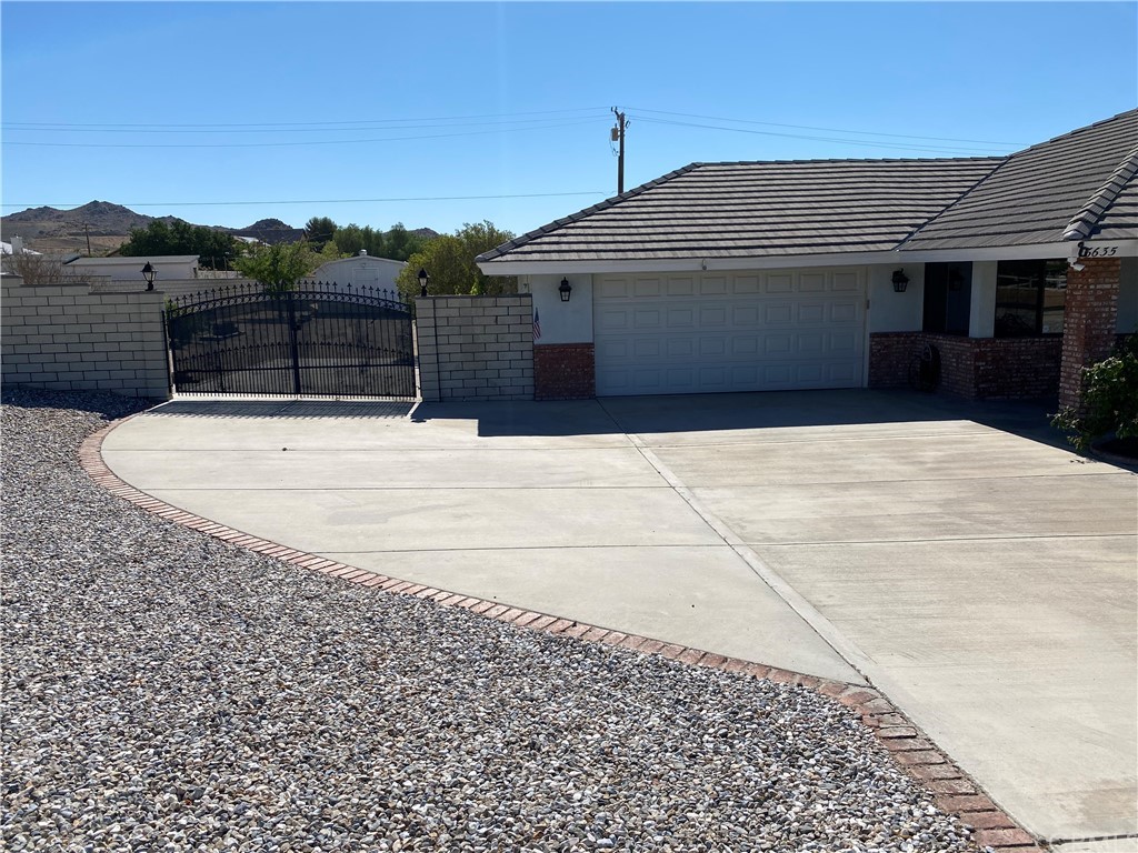 16635 Wintun Road Apple Valley, CA 92307 - Photo 2 of 46