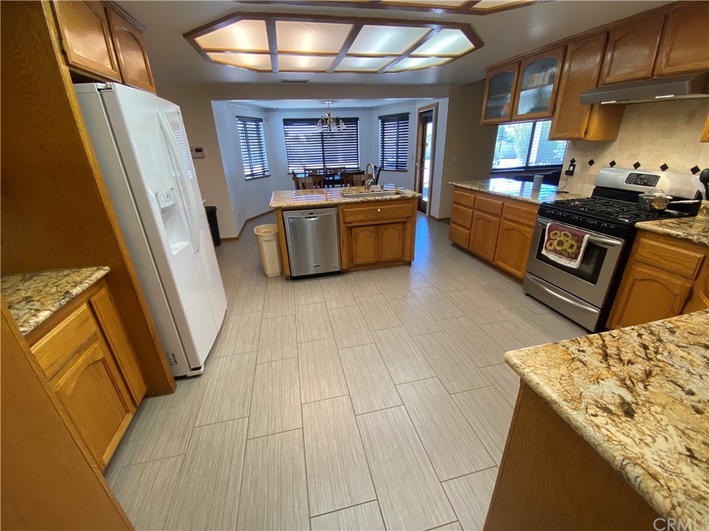 16635 Wintun Road Apple Valley, CA 92307 - Photo 20 of 46