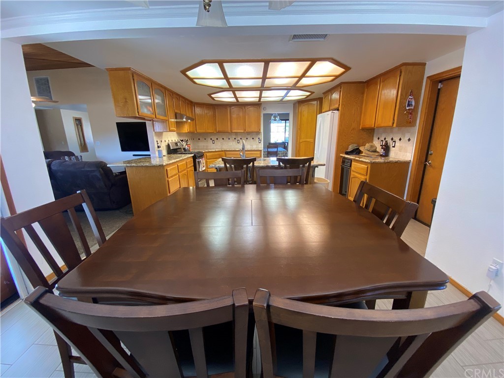 16635 Wintun Road Apple Valley, CA 92307 - Photo 21 of 46