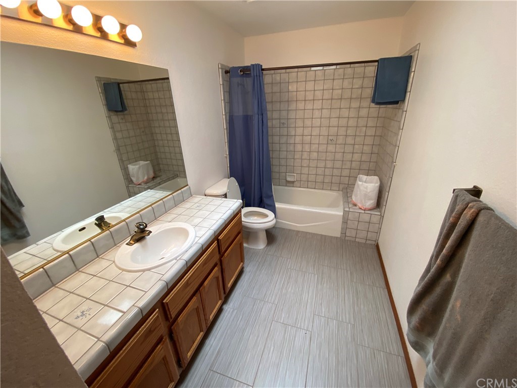 16635 Wintun Road Apple Valley, CA 92307 - Photo 22 of 46