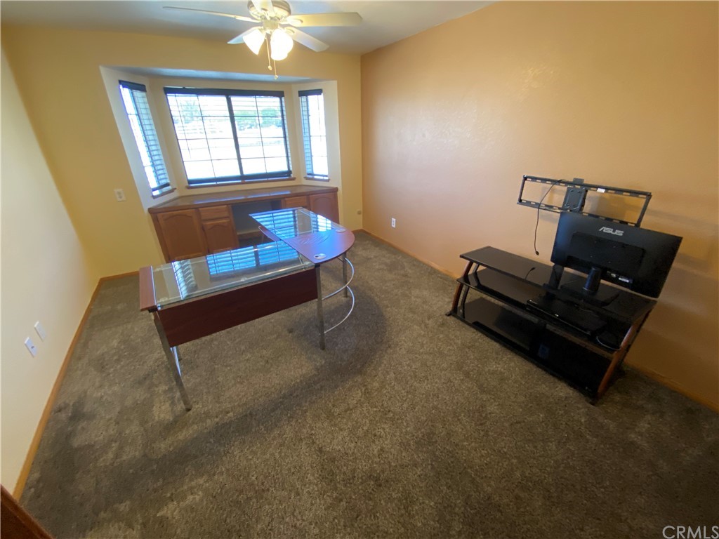 16635 Wintun Road Apple Valley, CA 92307 - Photo 27 of 46