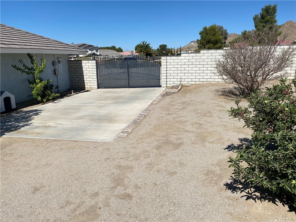 16635 Wintun Road Apple Valley, CA 92307 - Photo 39 of 46