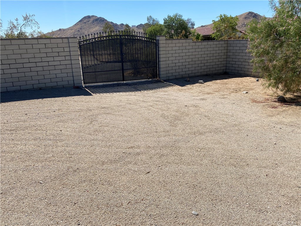 16635 Wintun Road Apple Valley, CA 92307 - Photo 44 of 46