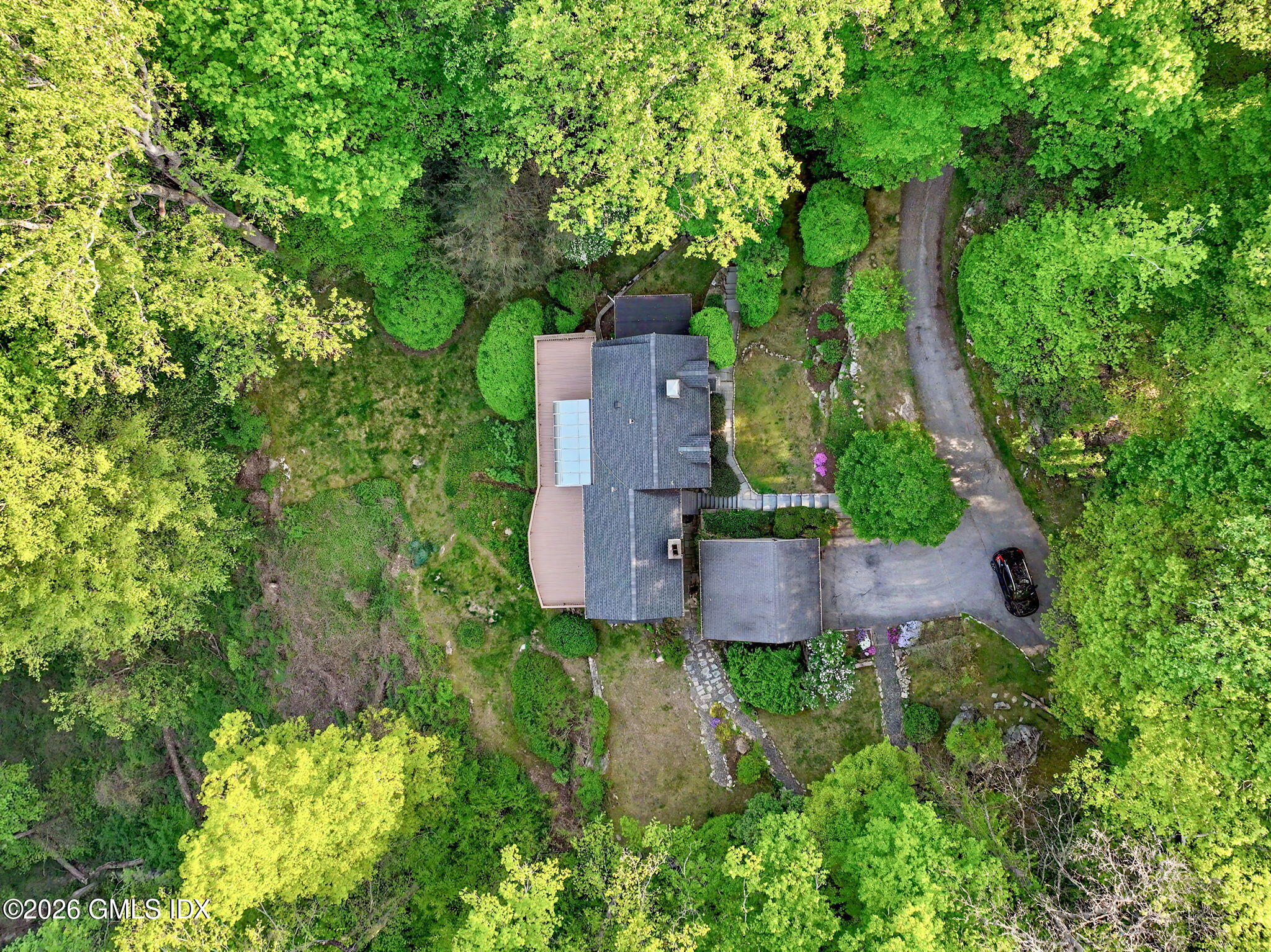 24 Hardscrabble Road Greenwich, CT 06831 - Photo 31 of 34 33-web-or-mls-24-hardscrabble-rd