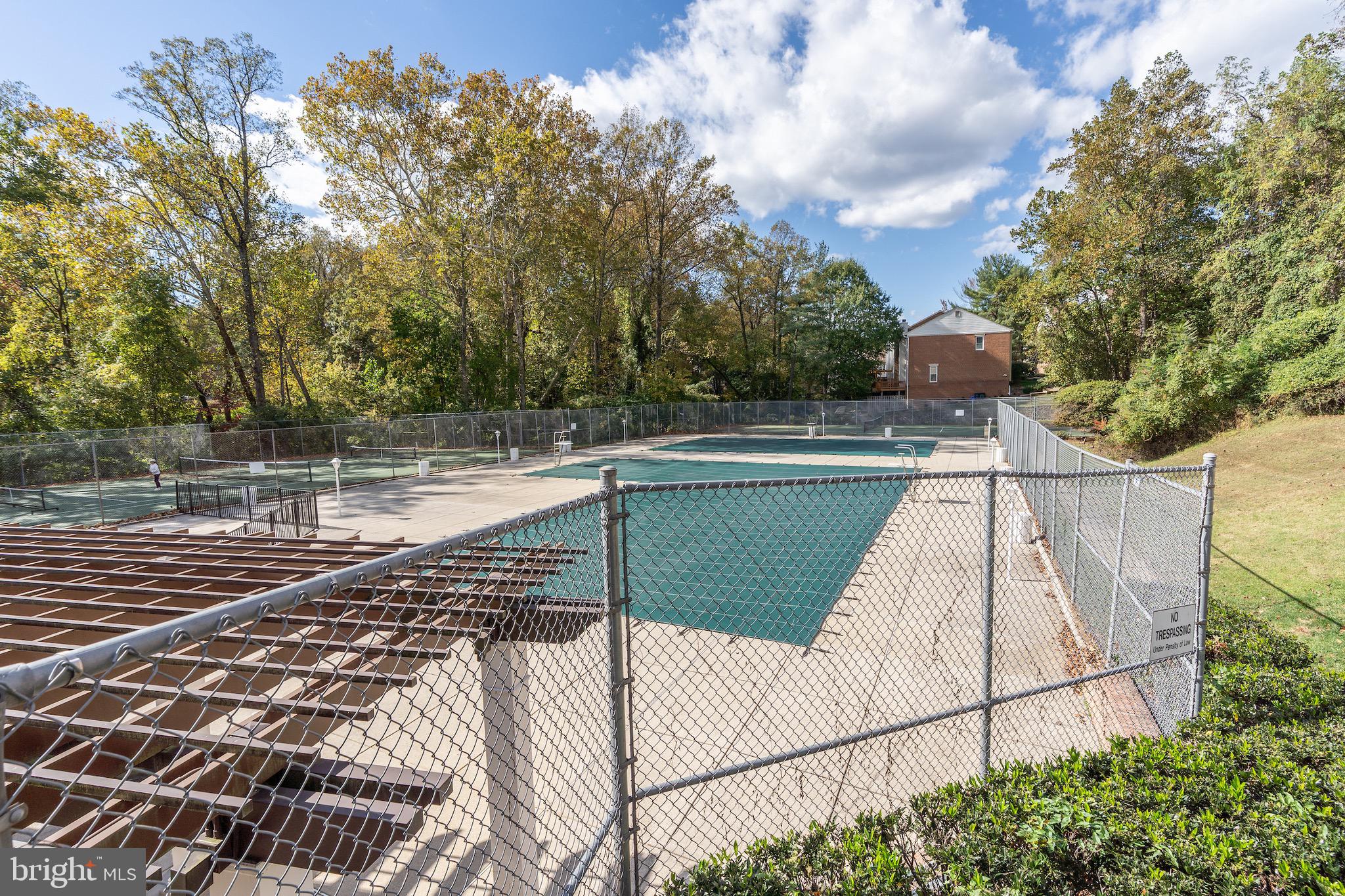 10423 Montrose Avenue, Unit 10423 Bethesda, MD 20814 - Photo 19 of 22 a view of outdoor space and yard