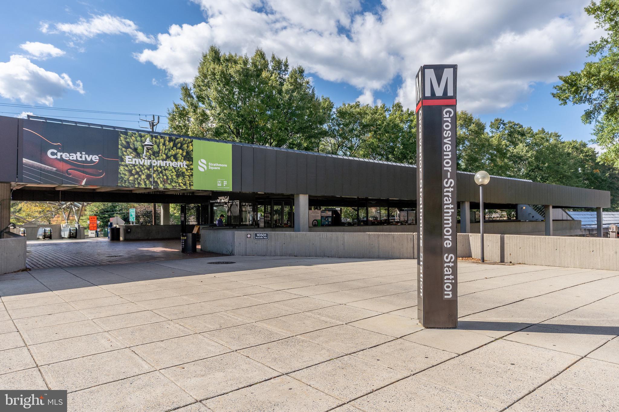 10423 Montrose Avenue, Unit 10423 Bethesda, MD 20814 - Photo 22 of 22 a view of a street with sitting area