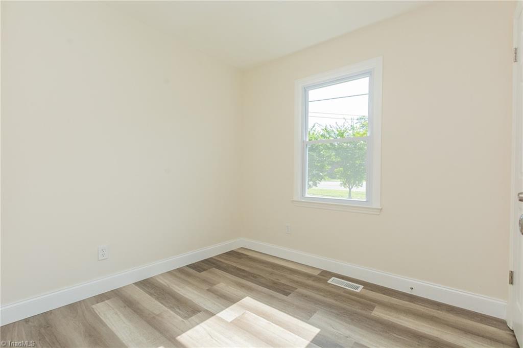 747 John Street Eden, NC 27288 - Photo 11 of 19