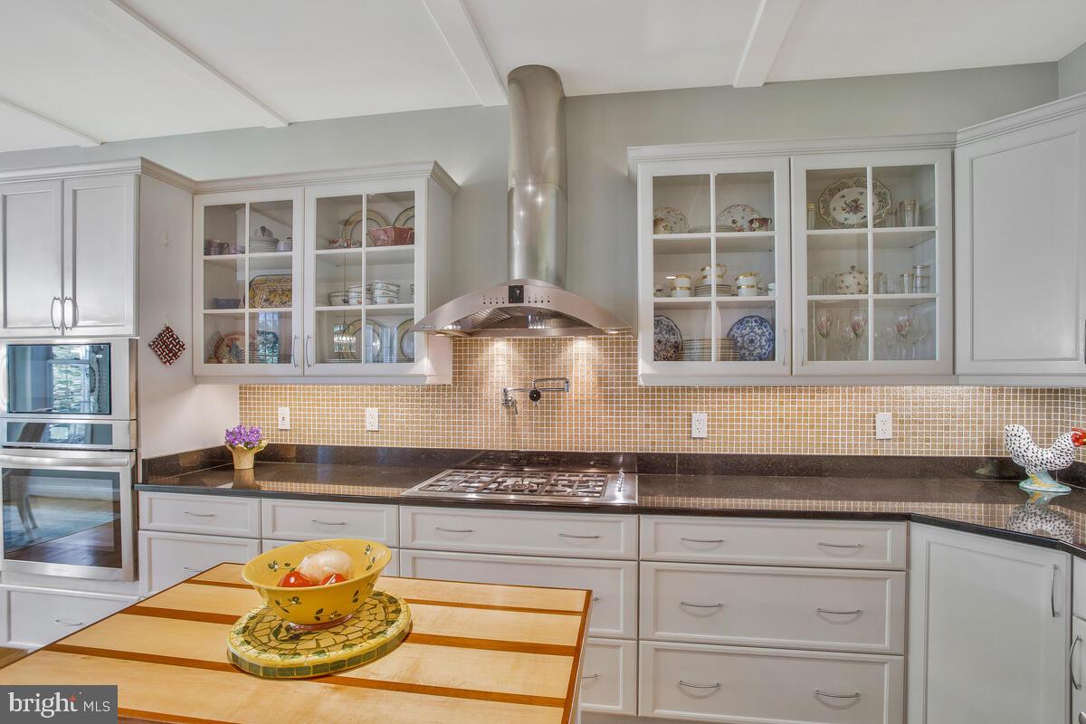 532 Epping Forest Road Annapolis, MD 21401 - Photo 15 of 62 Cooking Area