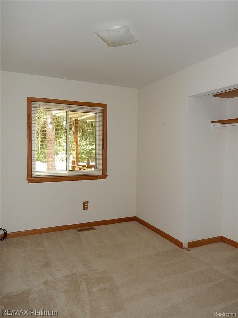 11005 Mcgregor Road Pinckney, MI 48169 - Photo 34 of 37 34.JPG