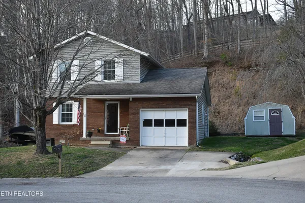 $208,000 | 23 Castleford Way, Middlesboro, KY 40965