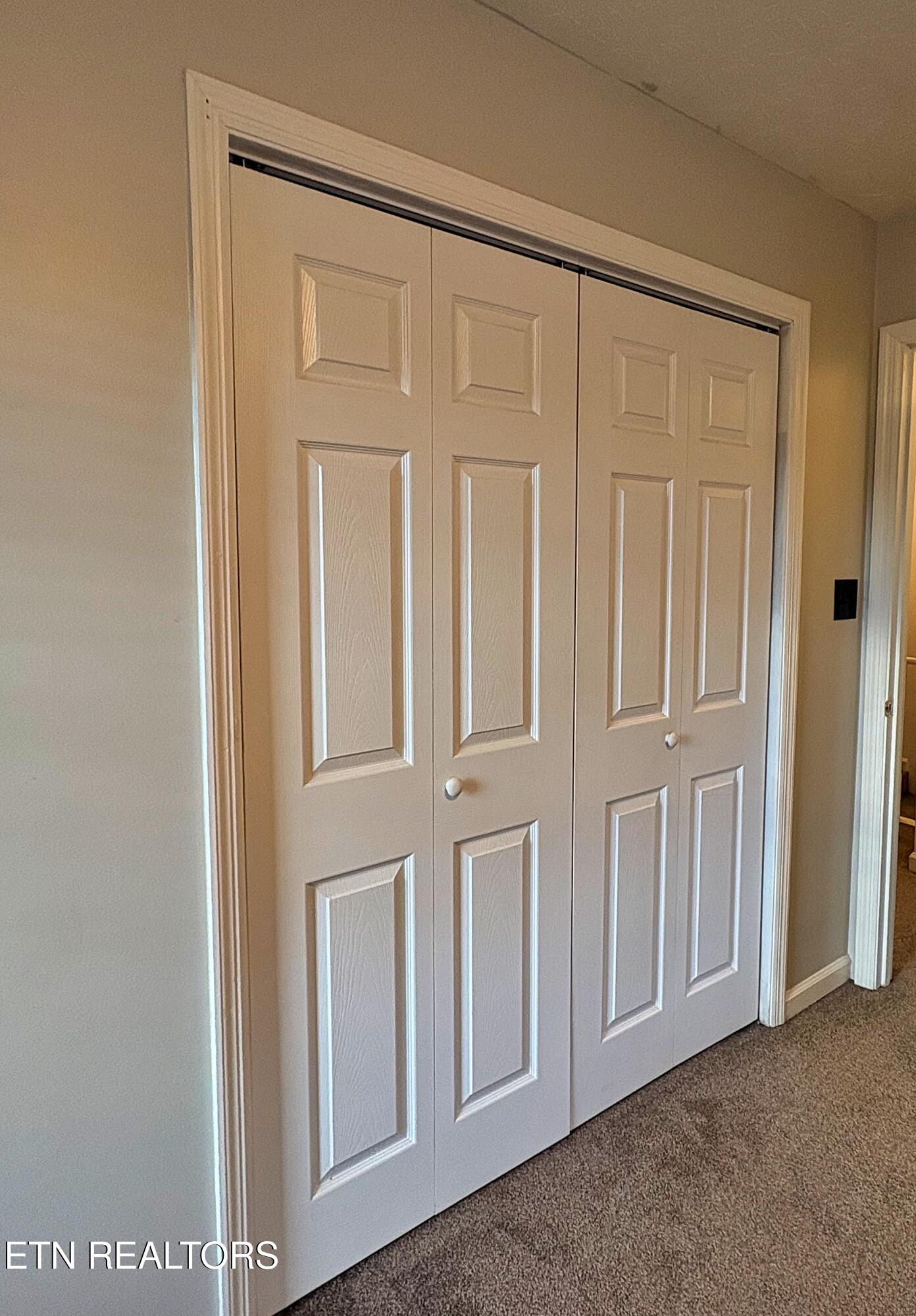 23 Castleford Way Middlesboro, KY 40965 - Photo 23 of 31 Master Bedroom Closet