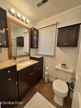 $208,000 | 23 Castleford Way, Middlesboro, KY 40965
