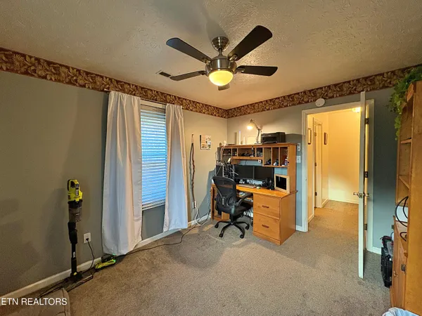 $208,000 | 23 Castleford Way, Middlesboro, KY 40965